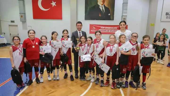 Bayraklı'da yaz spor okulları 30 Haziran'da başlıyor