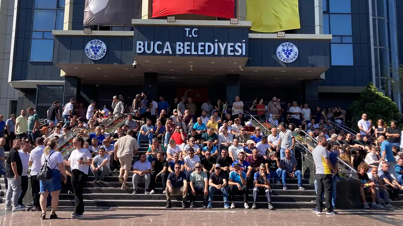 Buca Belediyesi’nde maaş krizi devam ediyor: CHP’li belediyelerde moda oldu haberinin görseli