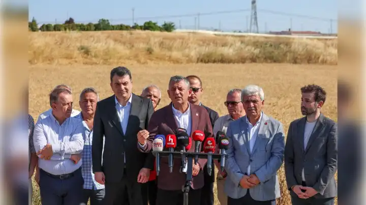 CHP ilk kez ankette yüzde 40’ı aştı