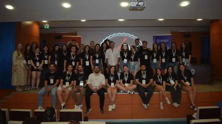 Egeli öğrenciler mutfağın ustalarıyla buluştu