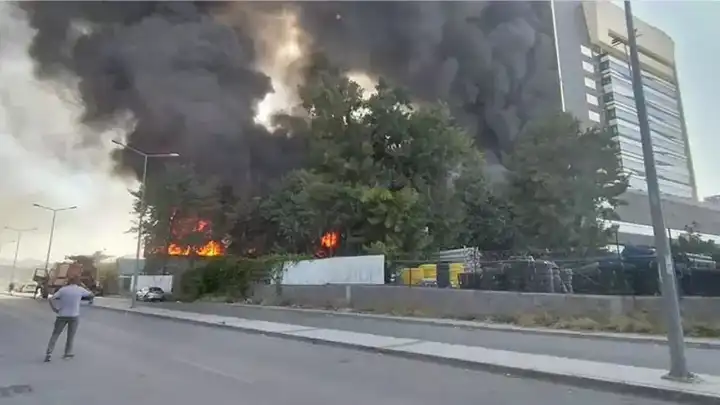 Konak'taki fabrika yangınında itfaiye raporu ortaya çıktı: Yangına güneş ışınları mı neden oldu?