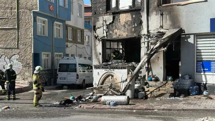 Kütahya’da tüp bayisinde patlama: 3’ü ağır 8 yaralı
