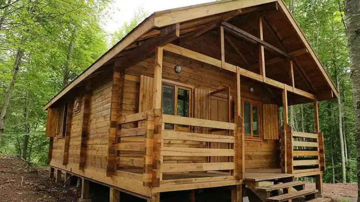 Sapanca’daki gizli kamera skandalı sonrası bungalov söküldü