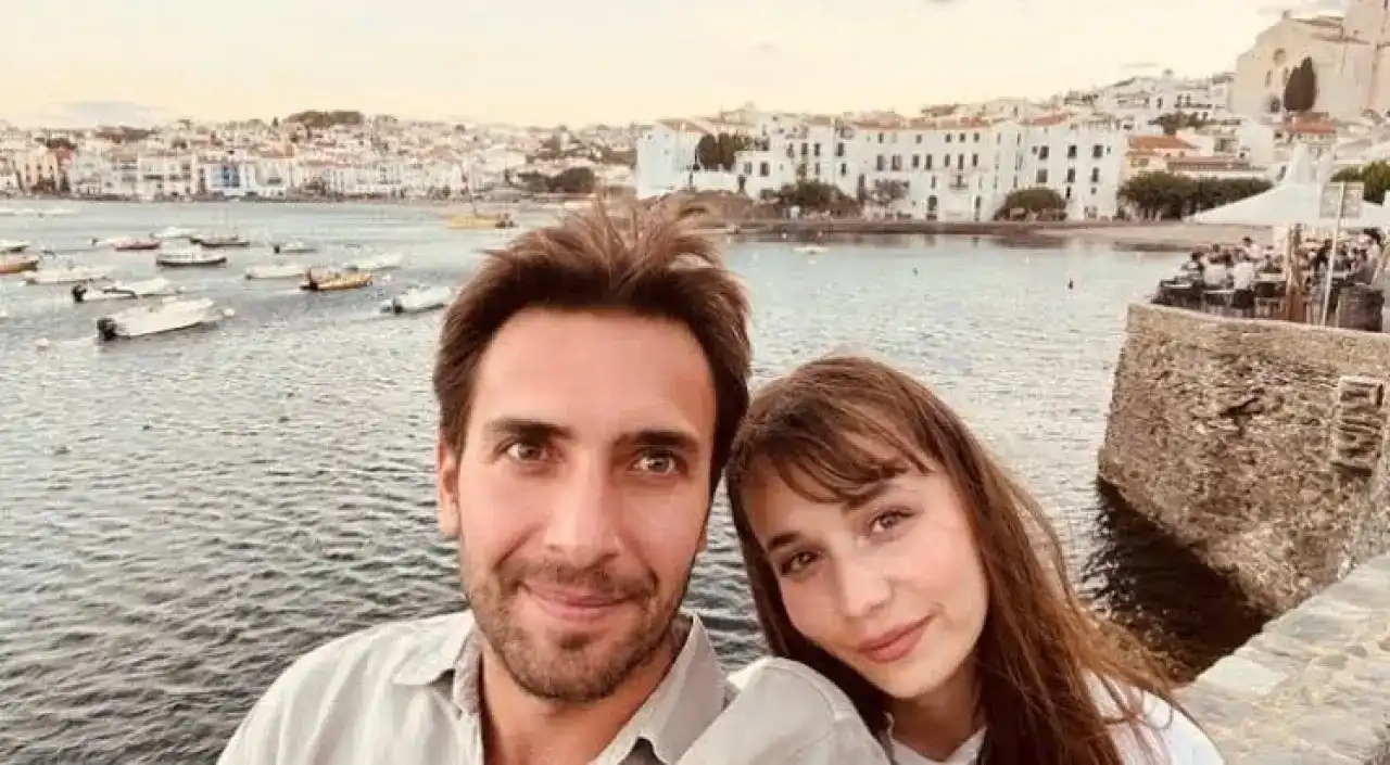 Ulaş Tuna Astepe ve Cansu Baydar çiftinin 6 yıllık aşkı sona erdi haberinin görseli