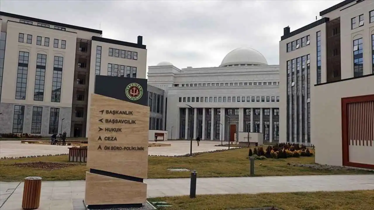 Yargıtay Cumhuriyet Savcısına saldıran iki sanığa hapis cezası haberinin görseli