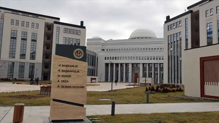 Yargıtay Cumhuriyet Savcısına saldıran iki sanığa hapis cezası