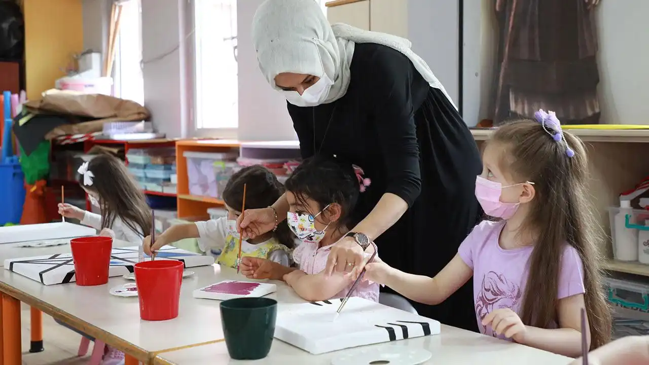 Eğitim-İş: MEB, çocuk işçi bulma kurumu olarak görülemez haberinin görseli