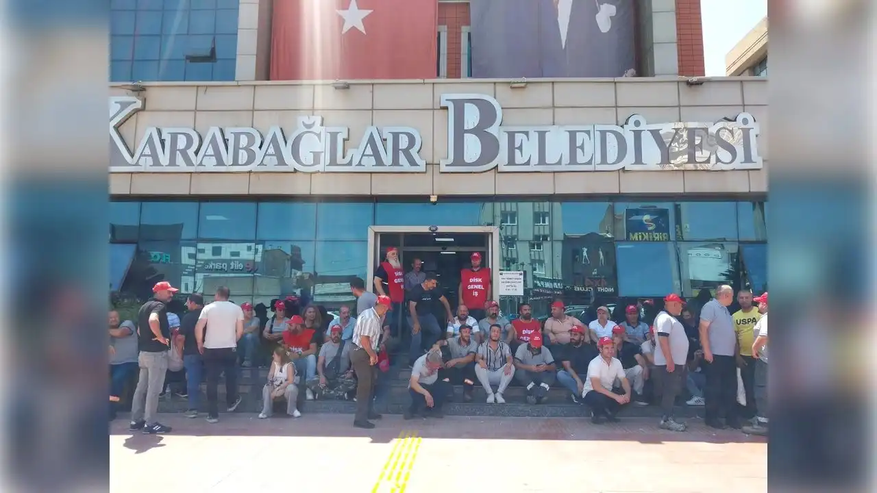 Karabağlar'da bıçak kemikte: İşçiler oturma eylemine çıkacak!  haberinin görseli