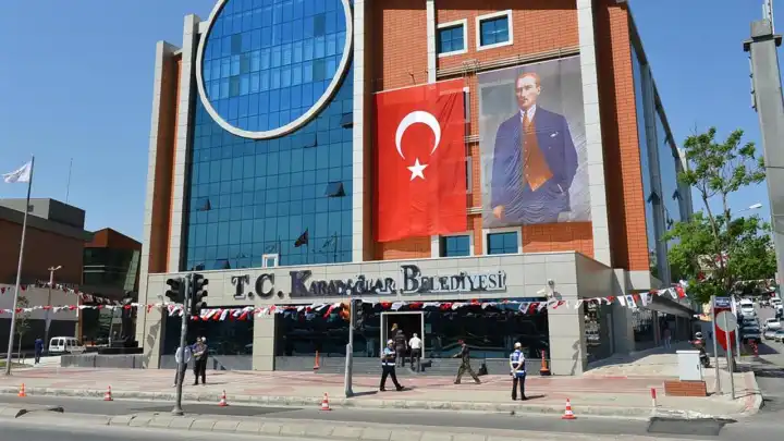 Karabağlar’da ödeme çıkmazı: Son durum ne?