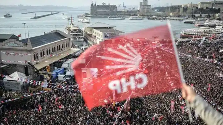 CHP’de toplantı krizi: Aferin! İşçinin ne olduğunu öğrendin