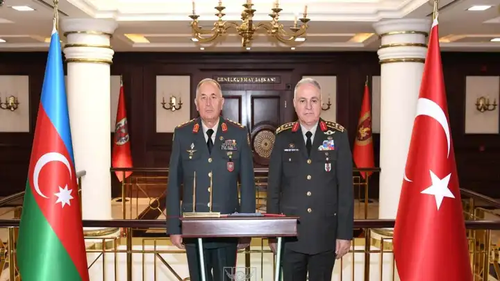Genelkurmay Başkanı Gürak, Azerbaycanlı mevkidaşı Orgeneral Veliyev ile görüştü