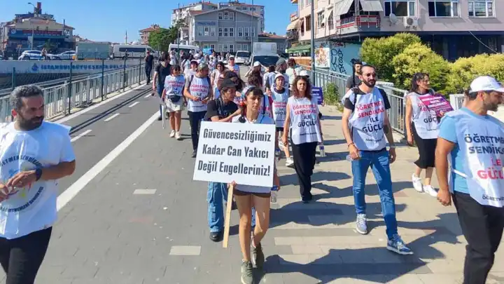 Özel Sektör Öğretmenleri Sendikası: Binlerce öğretmen güvencesizlikle baş başa