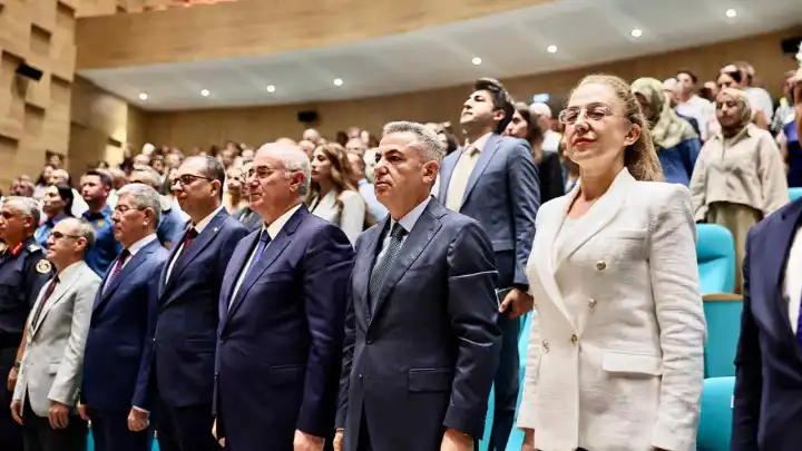 ‘Ulusal ve Uluslararası Perspektiften İnsan Haklarına Erişim’ paneli yoğun katılımla gerçekleşti