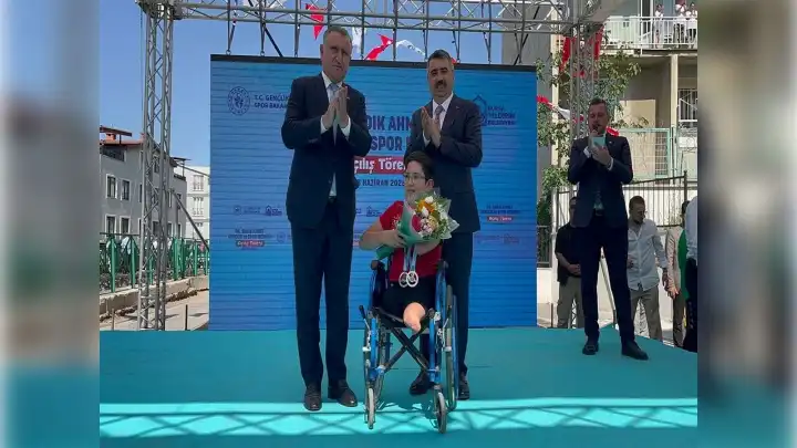 Bakan Bak: Projeler, belediyelerle işbirliği yaptığımızda çok daha güçlü oluyor