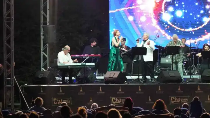 Çim Konserleri 1 Temmuz’da İzmir’de Başlıyor