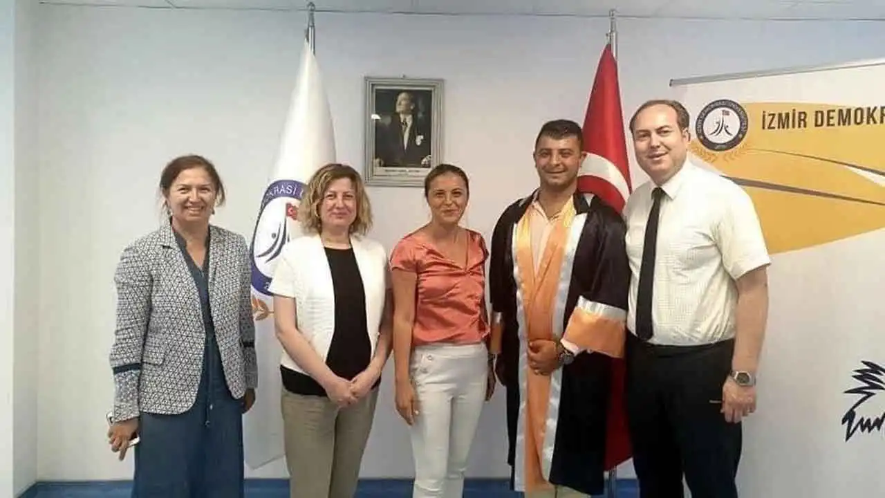 Eğitimle Direnen Adam: Devrim Onur Erdağ’dan 10. Üniversite Başarısı haberinin görseli