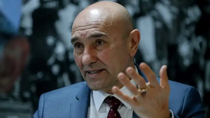 Tunç Soyer’den işten çıkarmalara sert tepki: CHP’nin sırtında kambur olacak