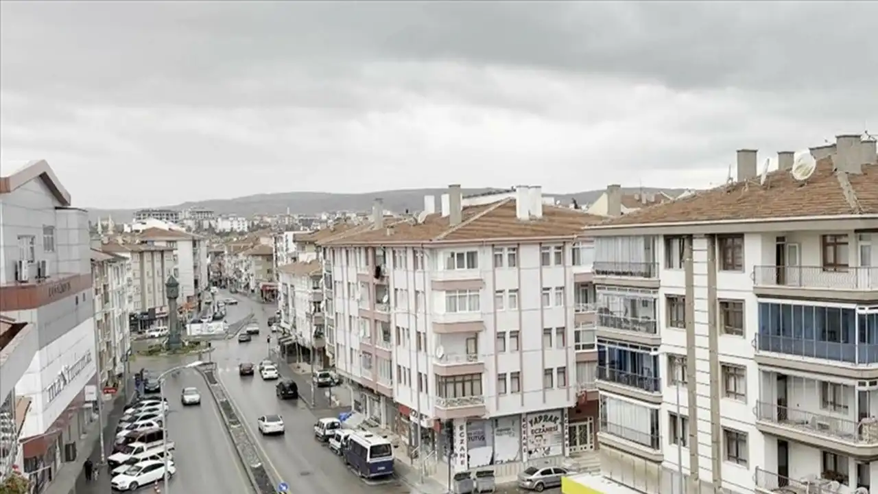 Ankara’da sabah saatlerinde korkutan deprem haberinin görseli