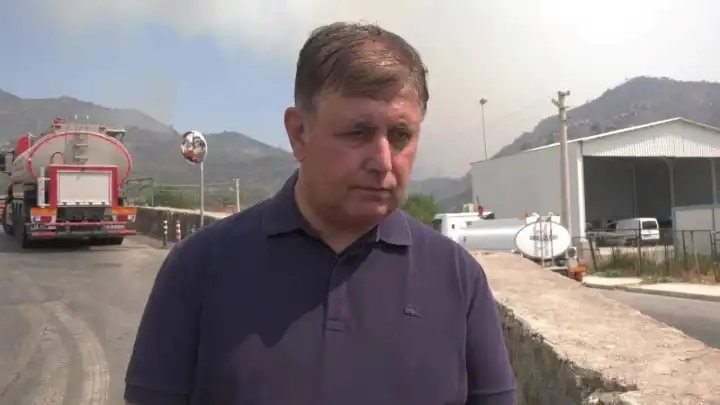 Cemil Tugay: Küçük bir ihmal evlerimizi yakmaya yetiyor