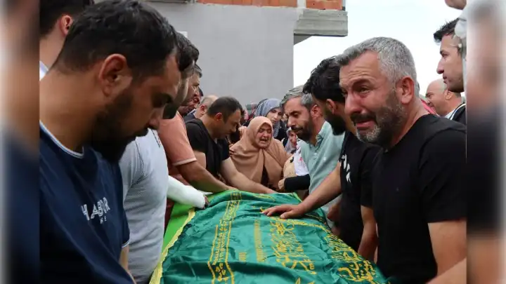 Göçükte hayatını kaybeden işçilere son veda