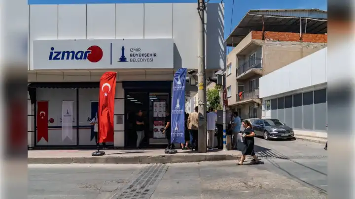 İZMAR’ın altıncı şubesi İzmirlinin hizmetinde! 
