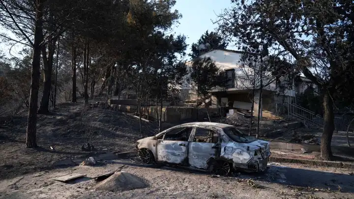 İzmir haber: Seferihisar’daki yangında birçok ev küle döndü