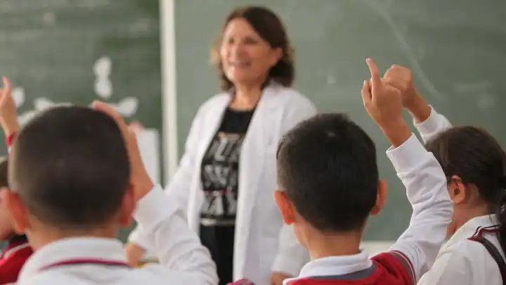 Öğretmen atamalarında yeni dönem: Formasyon şartı kalkıyor