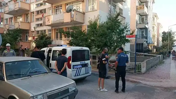 Deodorant şişesi bomba gibi patladı!