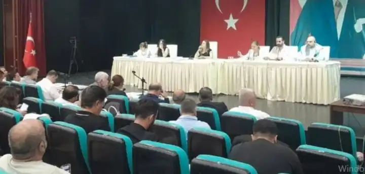 Konak Meclisi’nden gündem Tunç Soyer ve Şenol Aslanoğlu