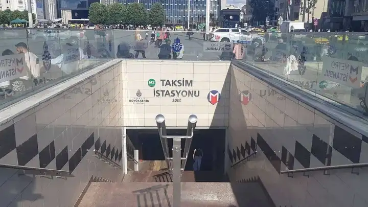 Taksim’e çıkan tüm metro hatları kapatıldı