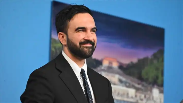 Zohran Mamdani ön seçimi kazandı: New York'un ilk Müslüman belediye başkanı olmaya aday