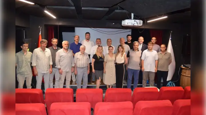 Buca’da Kosova Paneli: Tarihten geleceğe Balkanlar masaya yatırıldı