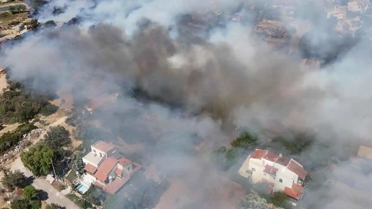 Çeşme Ildır'da makilik alanda yangın haberinin görseli