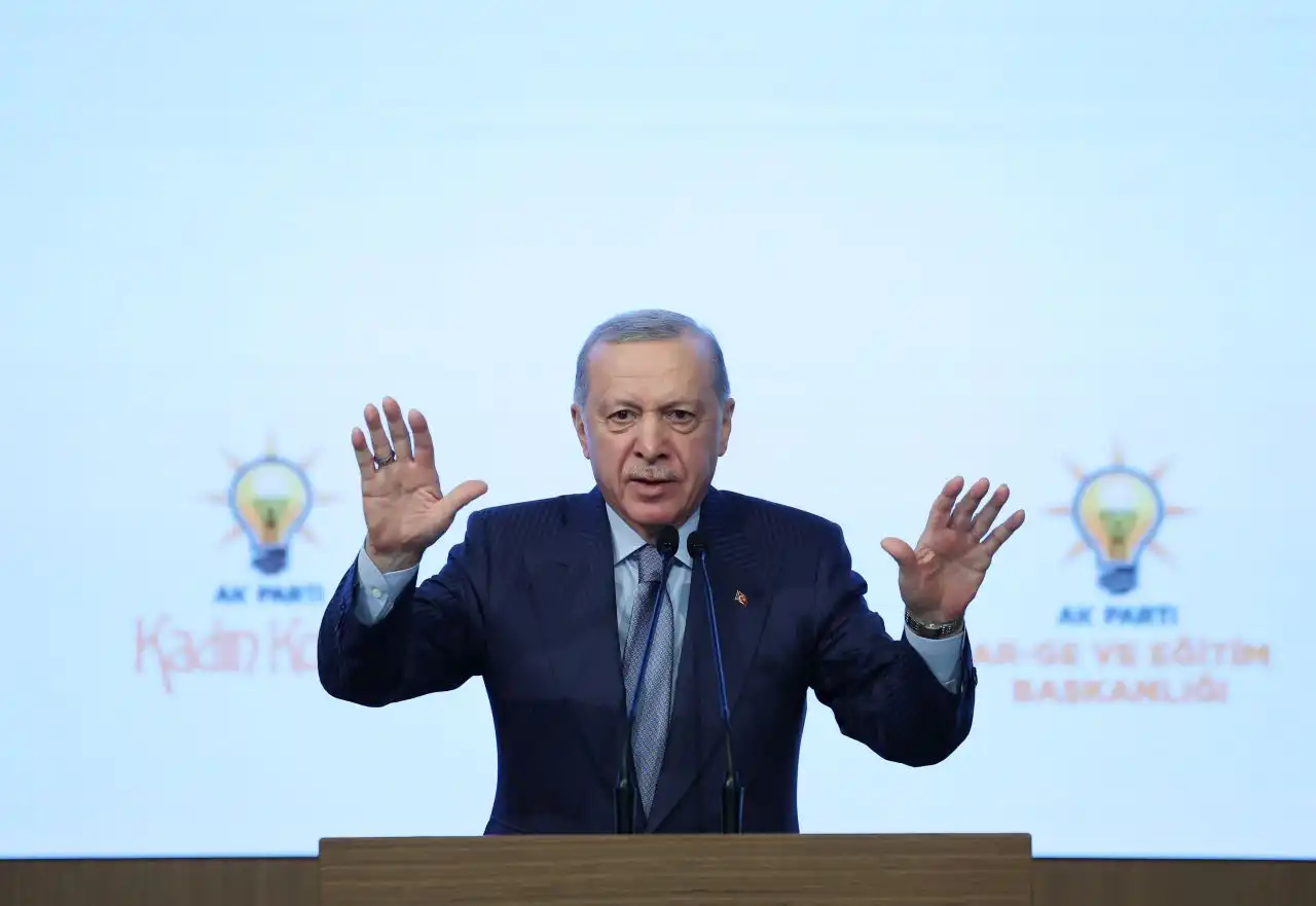Cumhurbaşkanı Erdoğan’dan CHP lideri Özel’e ‘Leman’ tepkisi  haberinin görseli