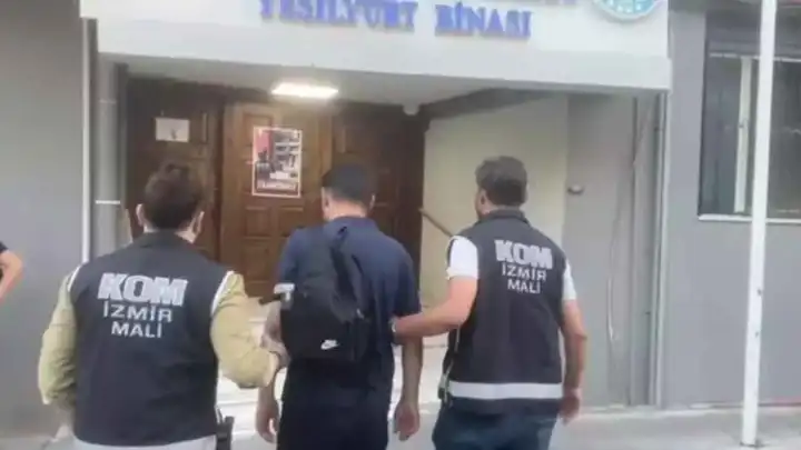 İzmir'deki 'yolsuzluk' operasyonunda gözaltı sayısı 130'a yükseldi
