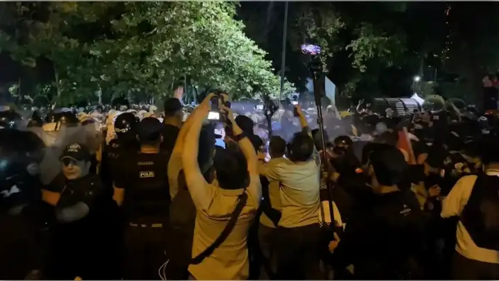 Saraçhane'deki CHP mitinginde gerginlik: Polise saldıran 42 kişi gözaltına alındı