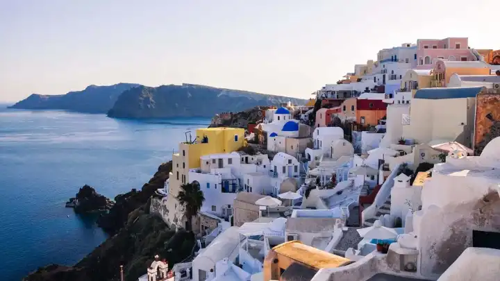 Yunan adalarına kruvaziyer vergisi: Santorini ve Mikonos’a giriş artık ücretli