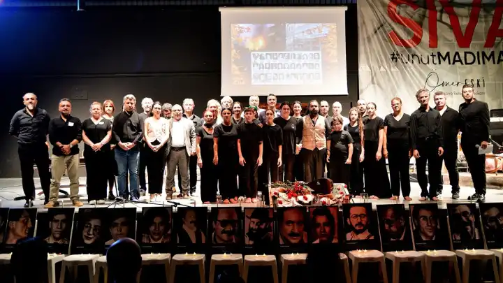 Bornova’da 2 Temmuz Anı ve Adalet Parkı açıldı