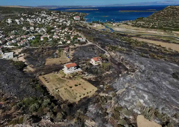 Çeşme’de yangının bilançosunu mahalleli anlattı: Her şeyim gitti!