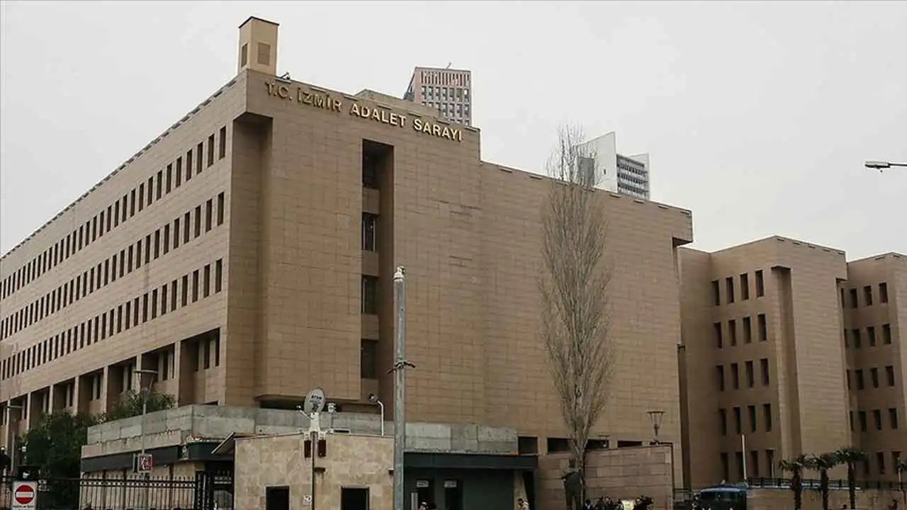 İzmir Büyükşehir Belediyesi soruşturmasında gözaltı sayısı 137’ye yükseldi haberinin görseli