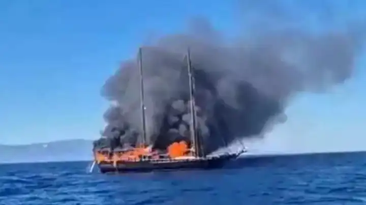 Bodrum'da tekne yangını!