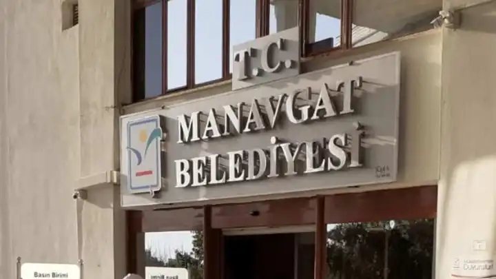 Manavgat Belediyesi’ne şok operasyon!