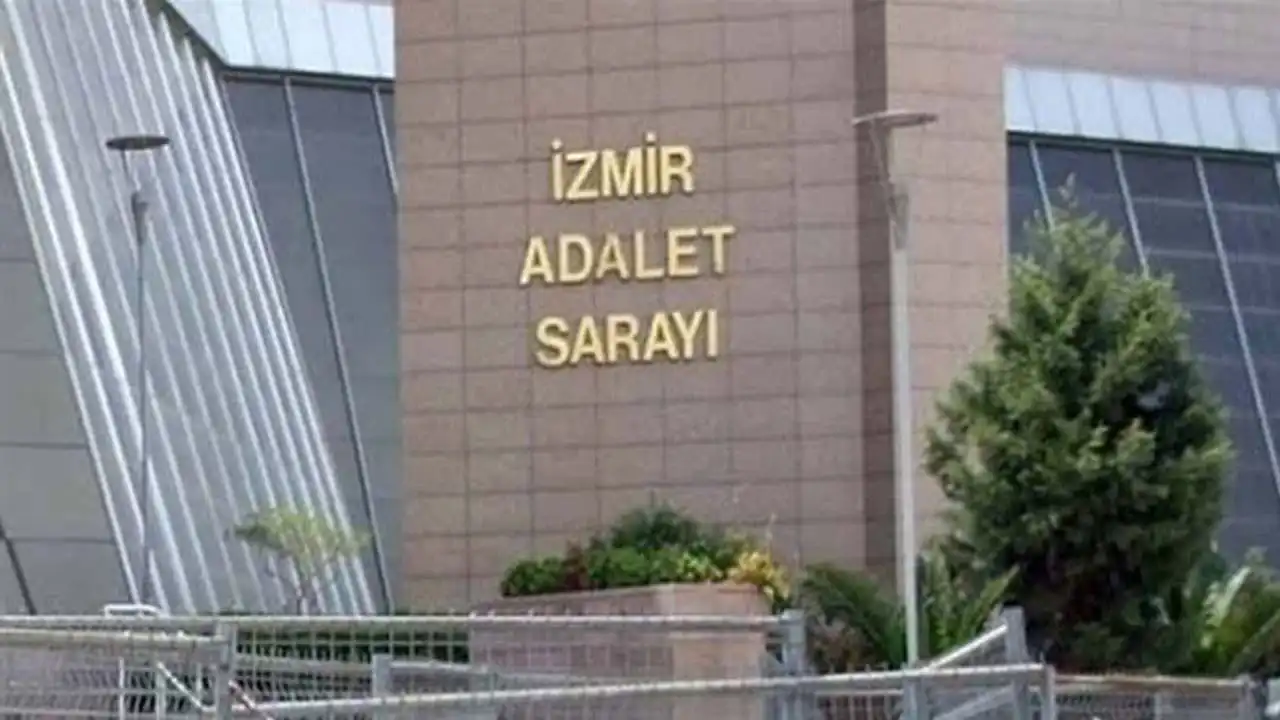 Yolsuzluk soruşturmasında 4'üncü gün: Sanıklar adliyede! haberinin görseli