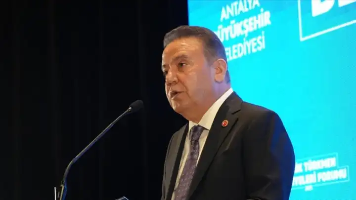 Antalya Büyükşehir Belediye Başkanı Muhittin Böcek tutuklandı 
