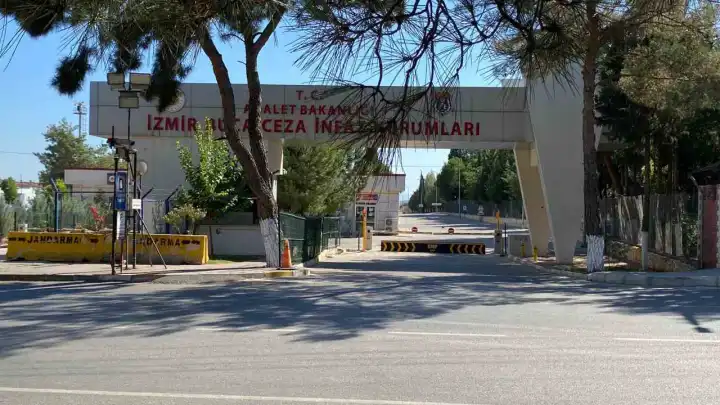Kılıçdaroğlu, Soyer ve Aslanoğlu’nu cezaevinde ziyaret etti