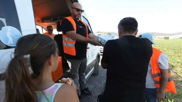 Menderes Belediyesi’nden yangından etkilenen vatandaşlara destek