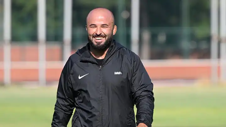 Başpehlivan Orhan Okulu kimdir?