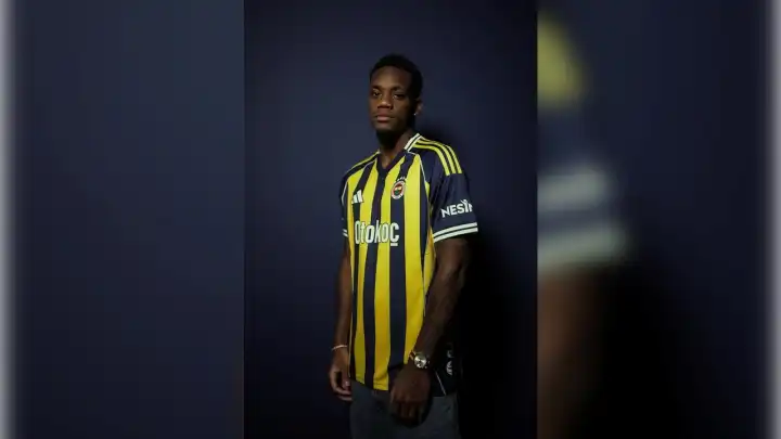 Fenerbahçe'ye transfer olan Jhon Duran kimdir?