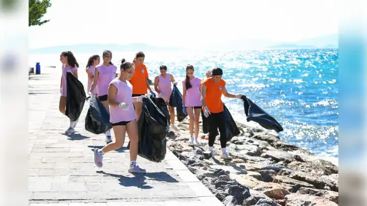 Narlıdereli sporculardan örnek davranış: Temiz çevre için çalıştılar! 