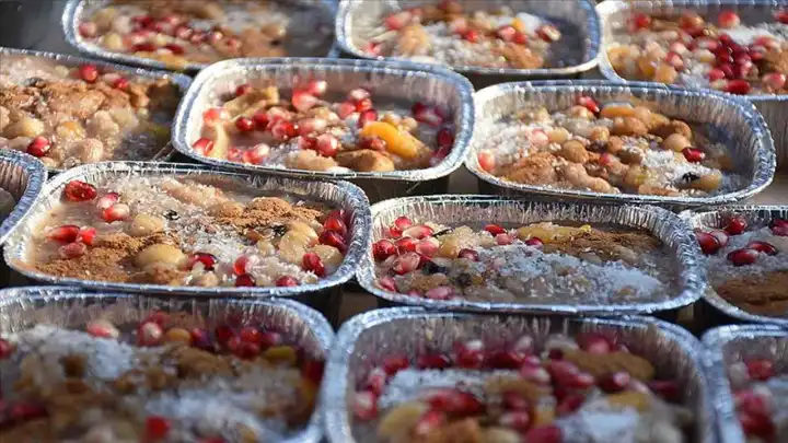 Aşurenin bereketi Bayraklı’da çoğalacak